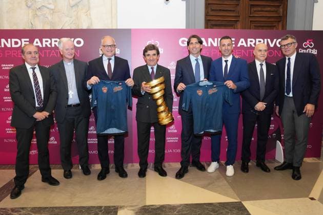 Mauro Vegni Paul Tighe Roberto Gualtieri Urbano Cairo Vincenzo Nibali Stefano Barigelli Paolo Bellino during the Presentation of the Grand Arrival of Giro d Italia 108 in Rome, Italy - Tuesday April 29, 2025 - cycling ( Photo by Alfredo Falcone LaPresse )  Copyright: xAlfredoxFalcone LaPressex
