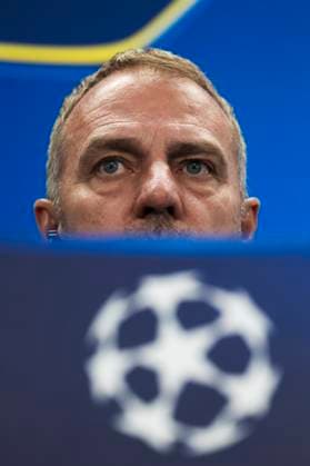 FC Barcelona, Barca press conference, PK, Pressekonferenz Hansi Flick, head coach of FC Barcelona, looks on during the press conference of FC Barcelona on the eve of the UEFA Champions League 2024 25 semi-final first leg football match against FC Internazionale. Sant Joan Despi Spain Copyright: xNicolòxCampox