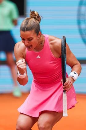 April 29, 2025, Madrid, Madrid, Spain: Maria Sakkari of Greece celebrates a point against Elina Svitolina of Ukraine during the Mutua Madrid Open 2025, ATP, Tennis Herren Masters 1000 and WTA, Tennis Damen 1000 tennis tournament, celebrated at Caja Magica on April 29, 2025 in Madrid, Spain. Madrid Spain - ZUMAa181 20250429_zaa_a181_210 Copyright: xIrinaxR.xHipolitox