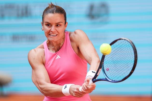 April 29, 2025, Madrid, Madrid, Spain: Maria Sakkari of Greece in action against Elina Svitolina of Ukraine during the Mutua Madrid Open 2025, ATP, Tennis Herren Masters 1000 and WTA, Tennis Damen 1000 tennis tournament, celebrated at Caja Magica on April 29, 2025 in Madrid, Spain. Madrid Spain - ZUMAa181 20250429_zaa_a181_205 Copyright: xIrinaxR.xHipolitox