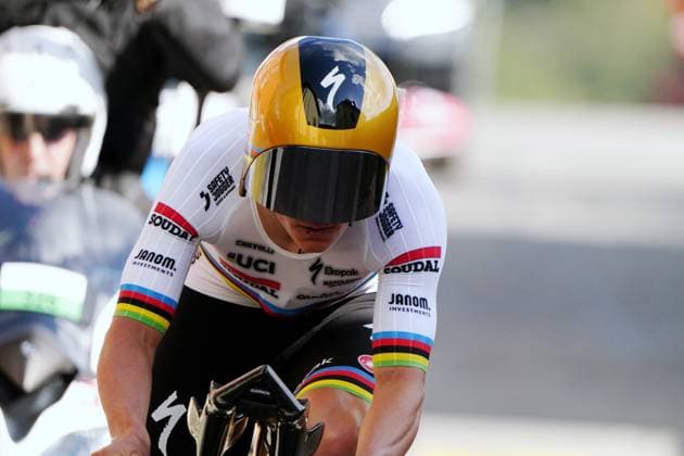 29 04 2025 Switzerland Tour de Romandie Prologue Saint Imier Saint Imier Image Remco Evenepoel BEL Team Soudal Quickstep Action Single image
