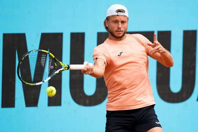 April 29, 2025, Madrid, Madrid, spain: Alexandre Muller of France plays against Frances Tiafoe of the USA during the Mutua Madrid Open 2025, ATP, Tennis Herren Masters 1000 and WTA, Tennis Damen 1000, tennis tournament celebrated at Caja Magica on April 29, 2025 in Madrid, Spain. Madrid spain - ZUMAa181 20250429_zaa_a181_242 Copyright: xDennisxAgyemanx