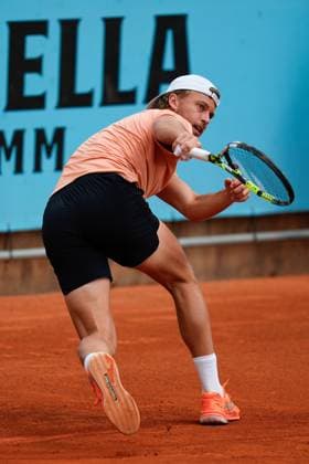 April 29, 2025, Madrid, Madrid, spain: Alexandre Muller of France plays against Frances Tiafoe of the USA during the Mutua Madrid Open 2025, ATP, Tennis Herren Masters 1000 and WTA, Tennis Damen 1000, tennis tournament celebrated at Caja Magica on April 29, 2025 in Madrid, Spain. Madrid spain - ZUMAa181 20250429_zaa_a181_245 Copyright: xDennisxAgyemanx