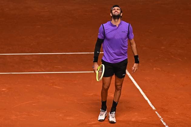 Mutua Madrid Open - Men s Third Round Matteo Berrettini (ITA) during his third round match at the Mutua Madrid Open in Madrid , Spain, on April, 29, 2025. Photo by Corinne Dubreuil ABACAPRESS.COM Madrid Spain  Copyright: xDubreuilxCorinne ABACAx