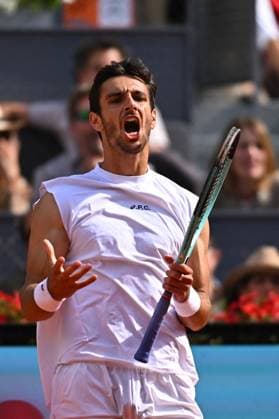 Mutua Madrid Open - Men s Third Round Lorenzo Musetti (ITA) during his third round match at the Mutua Madrid Open in Madrid , Spain, on April, 29, 2025. Photo by Corinne Dubreuil ABACAPRESS.COM Madrid Spain  Copyright: xDubreuilxCorinne ABACAx