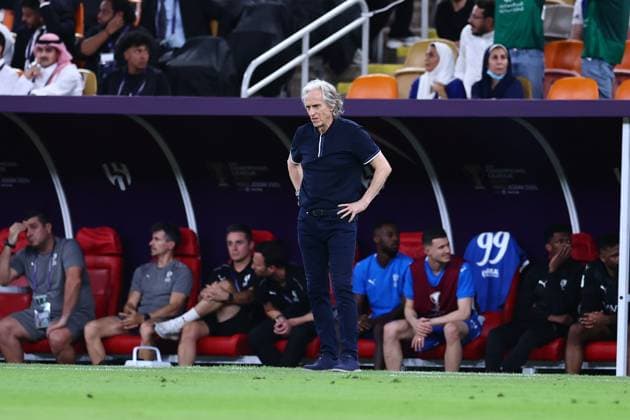 Al-Hilal FC vs Al-Ahli FC - AFC Champions League Elite Semi Finals JEDDAH, SAUDI ARABIA - April 29: Jorge Jesus team Manager of Al-Hilal FC looks on during the AFC Champions League Elite Semi Finals match between Al-Hilal FC and Al-Ahli FC FC at King Abdullah Sports City Stadium on April 29, 2025 in Jeddah, Saudi Arabia. Jeddah Saudi Arabia Copyright: xAbdullahxAhmedx