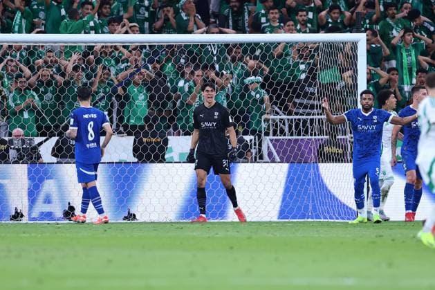 Al-Hilal FC vs Al-Ahli FC - AFC Champions League Elite Semi Finals JEDDAH, SAUDI ARABIA - April 29: Bono of Team Al-Hilal FC reacts during the AFC Champions League Elite Semi Finals match between Al-Hilal FC and Al-Ahli FC FC at King Abdullah Sports City Stadium on April 29, 2025 in Jeddah, Saudi Arabia. Jeddah Saudi Arabia Copyright: xAbdullahxAhmedx