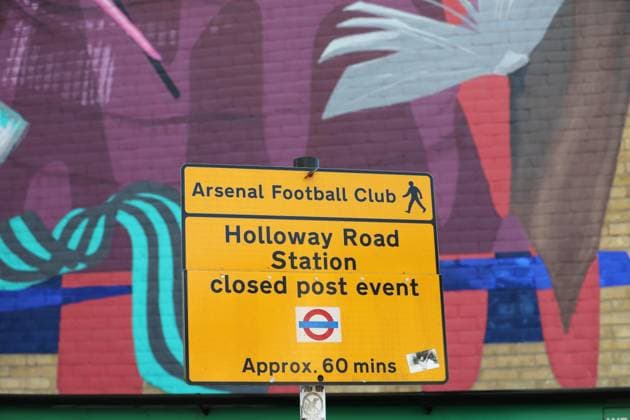 April 29, 2025, London, United Kingdom: View outside the Emirates stadium a few hours before the UEFA 2024 25 Semi-Final first leg game between ARSENAL and PARIS SAINT GERMAIN London United Kingdom - ZUMAc179 20250429_zep_c179_052 Copyright: xMickaelxChavetx