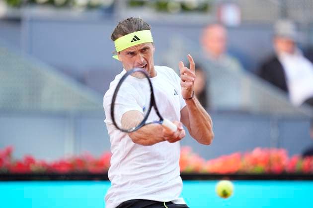 April 29, 2025, Madrid, Madrid, Spain: Alexander Zverev of Germany in action against Francisco Cerundolo of Argentina during the Mutua Madrid Open 2025, ATP, Tennis Herren Masters 1000 and WTA, Tennis Damen 1000 tennis tournament, celebrated at Caja Magica on April 29, 2025 in Madrid, Spain. Madrid Spain - ZUMAa181 20250429_zaa_a181_403 Copyright: xOscarxJ.xBarrosox