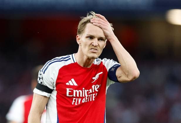 Martin Odegaard of Arsenal Arsenal v Paris Saint-Germain, Football, UEFA Champions League, Semi-Final 1st Leg, Emirates Stadium, Islington, London, UK - 29 04 2025 Editorial use only  Copyright: xMattxImpey Shutterstockx 15276217k