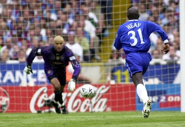 Chelsea v Aston Villa George Weah FA Cup Final George Weah Football player of Chelsea, May 2000 makes a run towards Goalkeeper David James of Aston Villa, during the FA Cup Final at Wembley Stadium. Chelsea won the match 1-0 Copyright: xDAVIDxASHDOWNx DMGTCHPDPICT000377139102