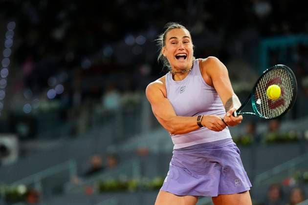 Mutua Madrid Open - Day Eight Aryna Sabalenka in action during the match between Aryna Sabalenka of Belarusia and Peyton Stearns of the United States during Women s Singles Round of 16 match on Day Eight of the Mutua Madrid Open 2025, ATP, Tennis Herren Masters 1000 and WTA, Tennis Damen 1000, tournament celebrates at La Caja Magica on April 29, 2025 in Madrid, Spain. Madrid Spain  Copyright: xJosexBretonx originalFilename:bretonhernandez-mutuamad250429_nphF1.jpg