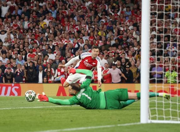 Gabriel Martinelli (A) has a shot saved by Gianluigi Donnarumma (PSG) at the Arsenal v Paris Saint-Germain UEFA Champions League semi-final match, at the Emirates Stadium, London, UK on 29th April, 2025. 