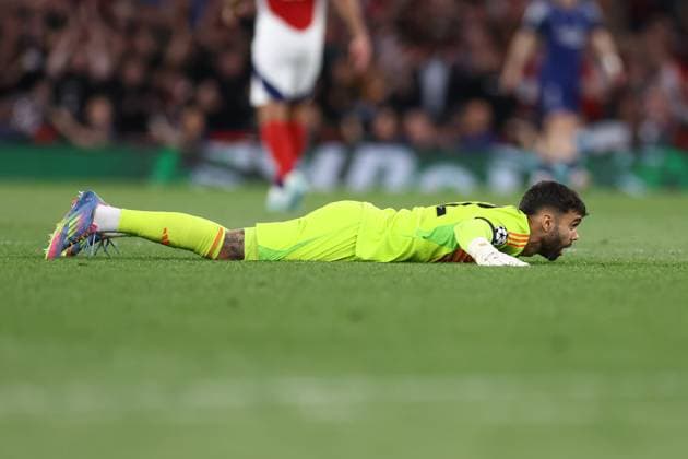 Arsenal gegen PSG 29. April 2025, London UEFA Champions League Fußball-Halbfinale, Hinspiel Arsenal gegen Paris Saint Germain Arsenal-Torhüter David Raya reagiert auf eine vergebene Chance am anderen Ende des Spielfelds Foto Jacques Feeney Abseits London UK  Copyright: xJacquesxFeeneyx xOffsidexOffside