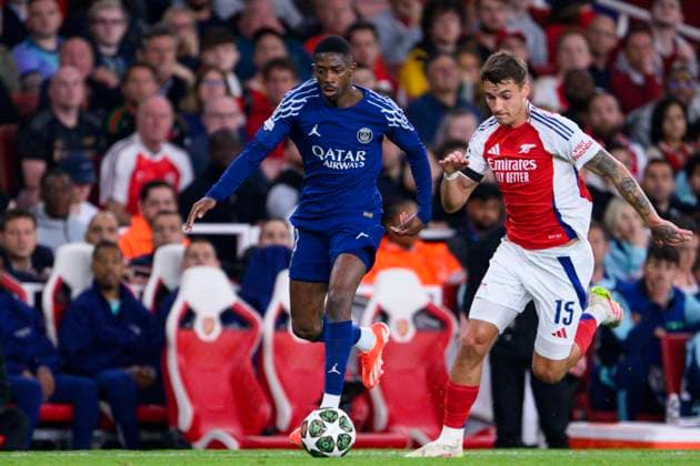 Arsenal FC v Paris Saint-Germain - UEFA Champions League 2024 25 Semi-Finals First Leg LONDON, ENGLAND - APRIL 29: Ousmane DembÃ lÃ of Paris Saint Germain (L) is chased by Jakub Kiwior of Arsenal FC (R) during the UEFA Champions League 2024 25 Semi Final First Leg match between Arsenal FC and Paris Saint-Germain at Arsenal Stadium on April 29, 2025 in London, England. (Photo by Richard Callis Sports Press Photo) LondonUnited Kingdom  Copyright: xRichardxCallisx