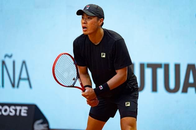 Mutua Madrid Open 2025 Brandon Nakashima of the United States is seen against Daniil Medvedev in the match of the Mutua Madrid Open 2025 tournament celebrated at La Caja Magica on April 29, 2025 in Madrid, Spain. Madrid La Caja Magica Madrid Spain Copyright: xAlbertoxGardinx AGardin_20250429_Mutua_Madrid_Open_1026