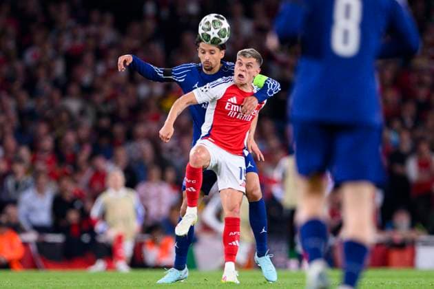 Arsenal FC v Paris Saint-Germain - UEFA Champions League 2024 25 Semi-Finals First Leg LONDON, ENGLAND - APRIL 29: Jakub Kiwior of Arsenal FC (R) is challenged by Marcos CorrÃªa of Paris Saint Germain (L) during the UEFA Champions League 2024 25 Semi Final First Leg match between Arsenal FC and Paris Saint-Germain at Arsenal Stadium on April 29, 2025 in London, England. (Photo by Richard Callis Sports Press Photo) LondonUnited Kingdom  Copyright: xRichardxCallisx
