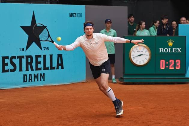 Alexander Bublik (KAZ), APRIL 29, 2025 - Tennis : Alexander Bublik during singles round of 16 match against Jakub Mensik on the ATP, Tennis Herren tour Masters 1000 tournaments Mutua Madrid Open tennis tournament at the Caja Magica in Madrid, Spain. Noxthirdxpartyxsales  (289068564)