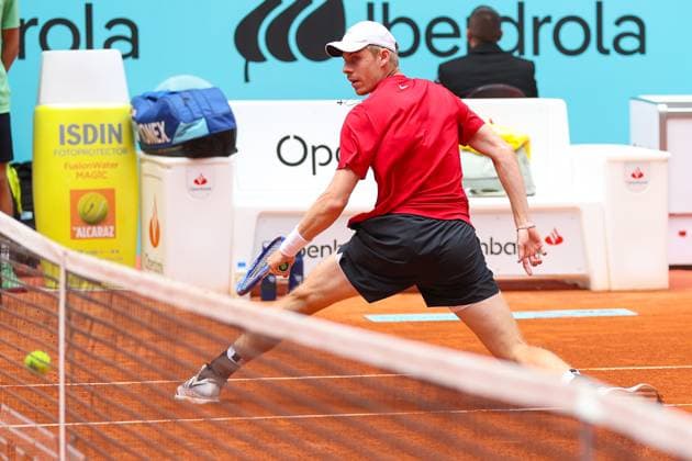 April 29, 2025, Madrid, Madrid, Spain: Denis Shapovalov of Canada in action against Alex de Minaur of Australia during the Mutua Madrid Open 2025, ATP, Tennis Herren Masters 1000 and WTA, Tennis Damen 1000 tennis tournament, celebrated at Caja Magica on April 29, 2025 in Madrid, Spain. Madrid Spain - ZUMAa181 20250429_zaa_a181_687 Copyright: xIrinaxR.xHipolitox
