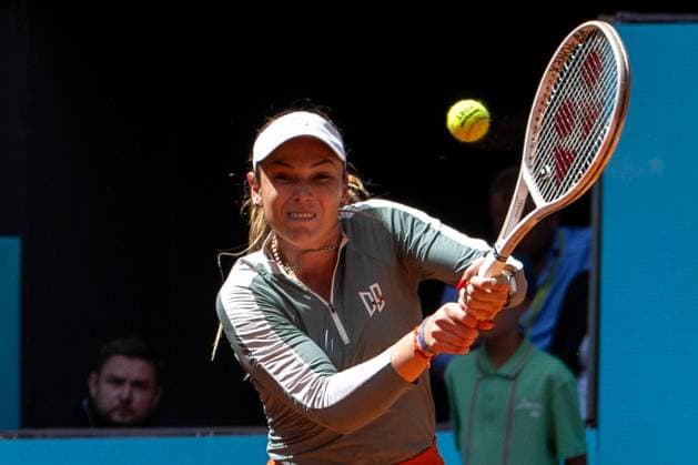 April 29, 2025, Madrid, Spain: Croatian Donna Vekic plays against American Madison Keys (Not in View) during a match at the 2025 Mutua Madrid Open, held at La Caja Magica. Final score: 6-2 6-3 for Madison Keys. Madrid Spain - ZUMAs197 20250429_aaa_s197_108 Copyright: xDavidxCanalesx