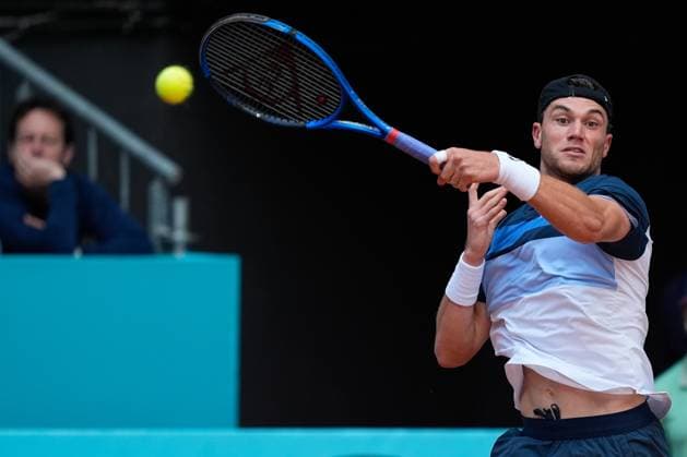 April 29, 2025, Madrid, Madrid, spain: Jack Draper of Great Britain plays against Matteo Berrittini of Italy during the Mutua Madrid Open 2025, ATP, Tennis Herren Masters 1000 and WTA, Tennis Damen 1000, tennis tournament celebrated at Caja Magica on April 29, 2025 in Madrid, Spain. Madrid spain - ZUMAa181 20250429_zaa_a181_650 Copyright: xDennisxAgyemanx
