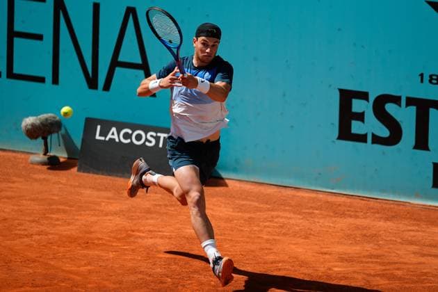 April 29, 2025, Madrid, Madrid, spain: Jack Draper of Great Britain plays against Matteo Berrittini of Italy during the Mutua Madrid Open 2025, ATP, Tennis Herren Masters 1000 and WTA, Tennis Damen 1000, tennis tournament celebrated at Caja Magica on April 29, 2025 in Madrid, Spain. Madrid spain - ZUMAa181 20250429_zaa_a181_659 Copyright: xDennisxAgyemanx