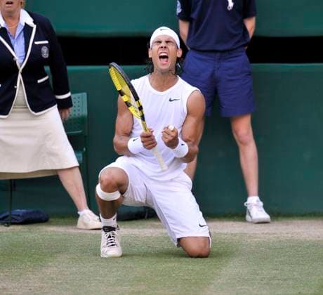WIMBLEDON 2008 WIMBLEDON TENNIS CHAMPIONSHIPS 2008. 12th DAY 6 7 2008 MENS FINAL ROGER FEDERER V R.NADAL. NADAL WINS A POINT. PICTURE DAVID ASHDOWN Copyright: xDAVIDxASHDOWNx DMGTCHPDPICT000353837885