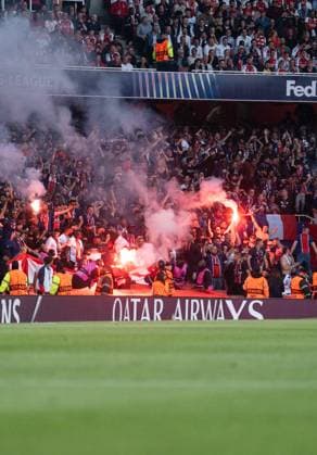UEFA Champions League - Arsenal v Paris Saint-Germain PSG supporters after the first PSG goal during the UEFA Champions League 2024 25 Semi Final first Leg match between Arsenal and Paris Saint-Germain at Arsenal Emirate Stadium on April 29, 2025 in London, UK. Photo by Lounis Tiar ABACAPRESS.COM London United Kingdom  Copyright: xLounisPhotography ABACAx