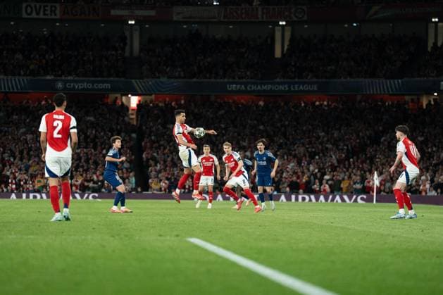 UEFA Champions League - Arsenal v Paris Saint-Germain Mikel Merino jumps to control the ball during the UEFA Champions League 2024 25 Semi Final first Leg match between Arsenal and Paris Saint-Germain at Arsenal Emirate Stadium on April 29, 2025 in London, UK. Photo by Lounis Tiar ABACAPRESS.COM London United Kingdom  Copyright: xLounisPhotography ABACAx