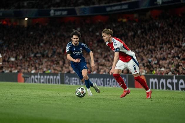 UEFA Champions League - Arsenal v Paris Saint-Germain Vitinha and Martin Ødegaard during the UEFA Champions League 2024 25 Semi Final first Leg match between Arsenal and Paris Saint-Germain at Arsenal Emirate Stadium on April 29, 2025 in London, UK. Photo by Lounis Tiar ABACAPRESS.COM London United Kingdom  Copyright: xLounisPhotography ABACAx