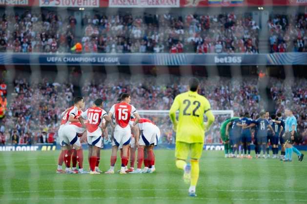 Arsenal FC v Paris Saint-Germain - UEFA Champions League Semi-final First Leg Players of Arsenal form a huddle before the UEFA Champions League semi-final first leg match between Arsenal and Paris Saint-Germain at Emirates Stadium in London, England, on April 29, 2025. Copyright: xTaiseixIwamotox