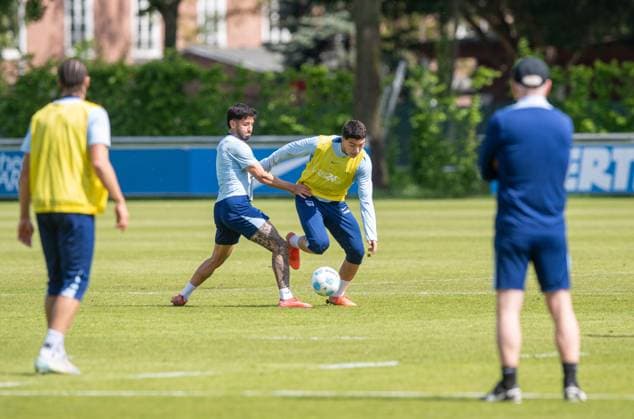 Soccer, Men, Season 2024 25, 2 Bundesliga, Hertha BSC, Training, v l Kevin Sessa Hertha BSC , Ibrahim Maza Hertha BSC , 30 04 2025, Copyright: xSebastianxRäppold MatthiasxKochx