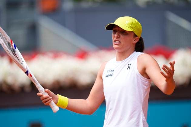 April 30, 2025, Madrid, Madrid, Spain: Iga Swiatek of Poland laments against Madison Keys of USA during the Mutua Madrid Open 2025, ATP, Tennis Herren Masters 1000 and WTA, Tennis Damen 1000 tennis tournament, celebrated at Caja Magica on April 30, 2025 in Madrid, Spain. Madrid Spain - ZUMAa181 20250430_zaa_a181_022 Copyright: xOscarxJ.xBarrosox