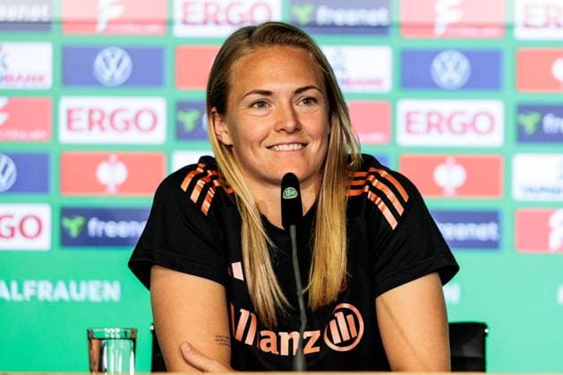 45 DFB Cup Final Womens FC Bayern Munich SV Werder Bremen Final Press Conference 30 04 2025 Magdalena Eriksson FC Bayern Munich, 5 smiles, laughs 45 DFB Cup Final Womens FC Bayern Munich SV Werder Bremen Final Press Conference Cologne, RheinEnergiestadion, 30 04 2025 Copyright: xBEAUTIFULxSPORTS Wunderlx