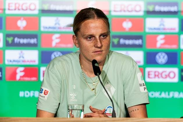 45 DFB Cup Final Womens FC Bayern Munich SV Werder Bremen Final Press Conference 30 04 2025 Lina Hausicke SV Werder Bremen, 18 45 DFB Cup Final Womens FC Bayern Munich SV Werder Bremen Final Press Conference Cologne, RheinEnergiestadion, 30 04 2025 Copyright: xBEAUTIFULxSPORTS Wunderlx