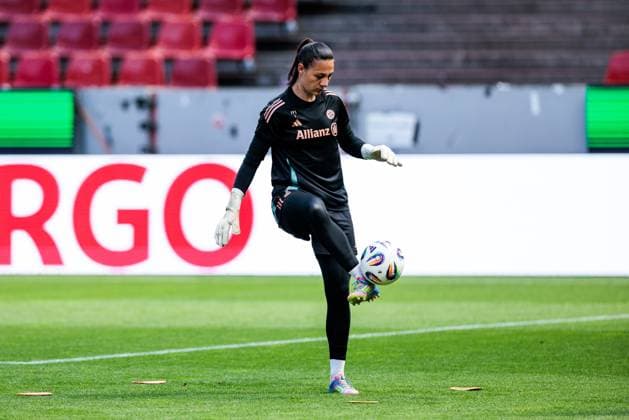 45 DFB Cup Womens Final FC Bayern Munich SV Werder Bremen Final training FC Bayern Munich 30 04 2025 Maria Luisa Grohs FC Bayern Munich, 1 on the ball 45 DFB Cup Womens Final FC Bayern Munich SV Werder Bremen Final training FC Bayern Munich Cologne, RheinEnergiestadion, 30 04 2025 Copyright: xBEAUTIFULxSPORTS Wunderlx