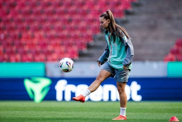 45 DFB Cup Womens Final FC Bayern Munich SV Werder Bremen Final training SV Werder Bremen 30 04 2025 Tuana Mahmoud SV Werder Bremen, 10 with ball 45 DFB Cup Womens Final FC Bayern Munich SV Werder Bremen Final training SV Werder Bremen Cologne, RheinEnergiestadion, 30 04 2025 Copyright: xBEAUTIFULxSPORTS Wunderlx