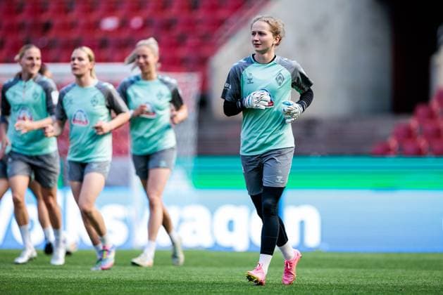 45 DFB Cup Womens Final FC Bayern Munich SV Werder Bremen Final training SV Werder Bremen 30 04 2025 Sofja Nesterova SV Werder Bremen, 26 45 DFB Cup Womens Final FC Bayern Munich SV Werder Bremen Final training SV Werder Bremen Cologne, RheinEnergiestadion, 30 04 2025 Copyright: xBEAUTIFULxSPORTS Wunderlx