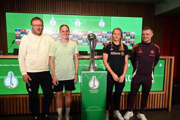 Head coach Thomas Horsch from SV Werder Bremen Player Lina Hausicke from SV Werder Bremen, cup player Magdalena Eriksson from FC Bayern Munich and head coach Alexander Straus from FC Bayern Munich, l-r, at the final press conference for the DFB Womens Cup Final which will take place on May 1, 2025 in Cologne