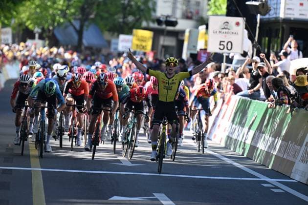 30-04-2025 Tour De Romandie; Tappa 01 Munchenstein - Fribourg; 2025, Visma - Lease A Bike; Brennan, Matthew; Fribourg; 