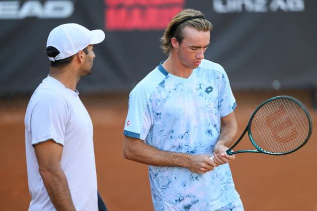 TENNIS - ATP, Tennis Herren DANUBE Upper Austria Open MAUTHAUSEN,AUSTRIA,30.APR.25 - TENNIS - ATP Challenger Tour, DANUBE Upper Austria Open. Image shows Benjamin Hassan (LBN) and Lukas Neumayer (AUT).  GEPAxpictures xChristianxMoser