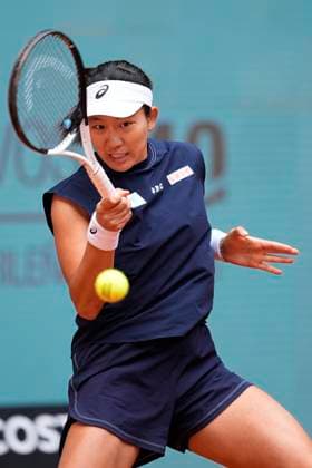 April 30, 2025, Madrid, Madrid, Spain: Moyuka Uchijima of Japan in action against Elina Svitolina of Ukraine during the Mutua Madrid Open 2025, ATP, Tennis Herren Masters 1000 and WTA, Tennis Damen 1000 tennis tournament, celebrated at Caja Magica on April 30, 2025 in Madrid, Spain. Madrid Spain - ZUMAa181 20250430_zaa_a181_149 Copyright: xOscarxJ.xBarrosox