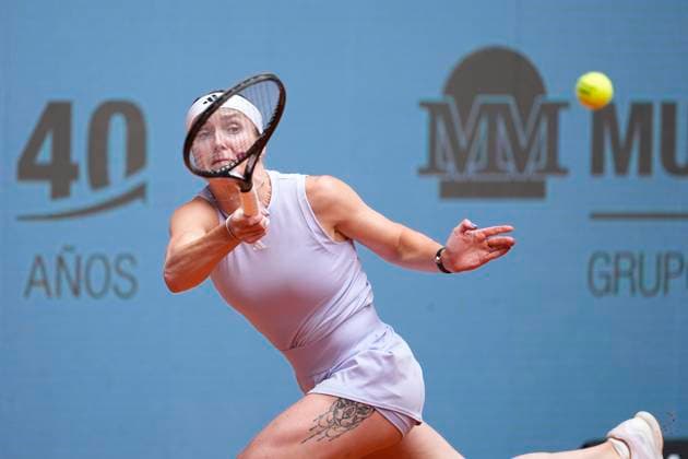 April 30, 2025, Madrid, Madrid, Spain: Elina Svitolina of Ukraine in action against Moyuka Uchijima of Japan during the Mutua Madrid Open 2025, ATP, Tennis Herren Masters 1000 and WTA, Tennis Damen 1000 tennis tournament, celebrated at Caja Magica on April 30, 2025 in Madrid, Spain. Madrid Spain - ZUMAa181 20250430_zaa_a181_156 Copyright: xOscarxJ.xBarrosox