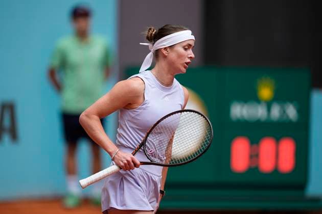 April 30, 2025, Madrid, Madrid, Spain: Elina Svitolina of Ukraine in action against Moyuka Uchijima of Japan during the Mutua Madrid Open 2025, ATP, Tennis Herren Masters 1000 and WTA, Tennis Damen 1000 tennis tournament, celebrated at Caja Magica on April 30, 2025 in Madrid, Spain. Madrid Spain - ZUMAa181 20250430_zaa_a181_171 Copyright: xOscarxJ.xBarrosox
