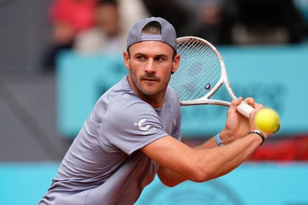 April 30, 2025, Madrid, Madrid, Spain: Tommy Paul of USA plays against Jack Draper of Great Britain during the Mutua Madrid Open 2025, ATP, Tennis Herren Masters 1000 and WTA, Tennis Damen 1000, tennis tournament celebrated at Caja Magica on April 30, 2025 in Madrid, Spain. Madrid Spain - ZUMAa181 20250430_zaa_a181_201 Copyright: xDennisxAgyemanx