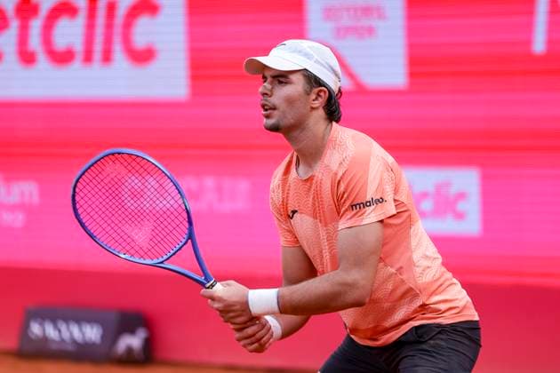 Estoril,Portugal, April 30th, 2025: Jaime Faria (Portugal) in action during the game between Jaime Faria (Portugal) vs Bernabe Zapata Miralles (Spain) at Estadio Millennium - Clube de Tenis do Estoril,Estoril,Lisbon on April 30th 2025 (Joao Bravo SPP) Copyright: xJoaoxBravoxx xSPPx spp-en-JoBr-JBF-7502
