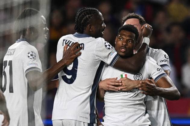 Sport Bilder des Tages Barcellona 30 04 2025 - Champions League Barcellona-Inter foto Daniele Buffa Image nella foto: esultanza gol Denzel Dumfries 
