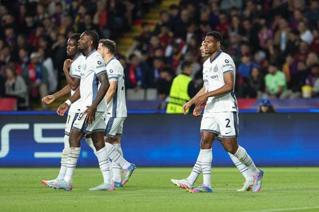 April 30, 2025, Barcelona, Barcelona, SPAIN: Denzel Dumfries of FC Internazionale celebrates a goal during the UEFA Champions League 2024 25 Semi Final First leg, match between FC Barcelona, Barca and FC Internazionale Milano at Estadi Olimpic Lluis Companys on April 30, 2025 in Barcelona, Spain. Barcelona SPAIN - ZUMAa181 20250430_zaa_a181_322 Copyright: xIrinaxR.xHipolitox