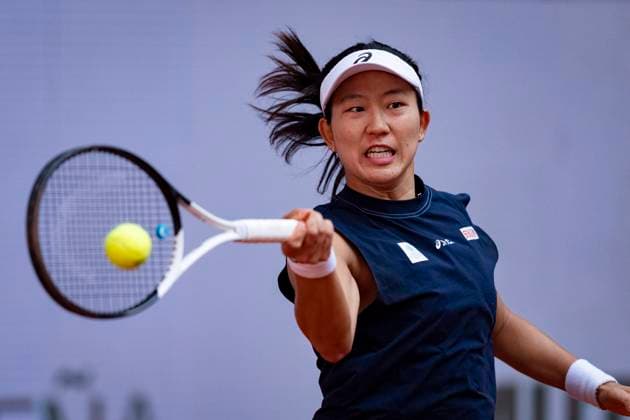 Mutua Madrid Open 2025 Moyuka Uchijima of Japan plays a forehand against Elina Svitolina of Ukraine during their match at the Mutua Madrid Open 2025 tournament celebrated at La Caja Magica on April 30, 2025 in Madrid, Spain. Madrid La Caja Magica Madrid Spain Copyright: xAlbertoxGardinx AGardin_20250430_Mutua_Madrid_Open_1107