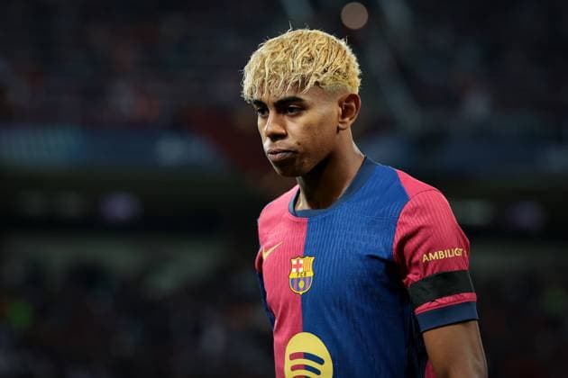 Barcelona, Spain, 30th April 2025. Lamine Yamal of FC Barcelona, Barca looks on prior to kick off in the FC Barcelona vs Internazionale UEFA Champions League match at Estadi Olimpic Luis Companys, Barcelona. Picture credit should read: Jonathan Moscrop Sportimage EDITORIAL USE ONLY. No use with unauthorised audio, video, data, fixture lists, club league logos or live services. Online in-match use limited to 120 images, no video emulation. No use in betting, games or single club league player publications. SPI_025_JM_BARCA_INTER_ SPI-3882-0025